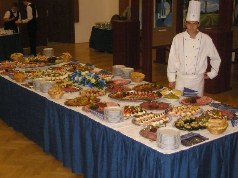 
Catering pro každou oslavu
				